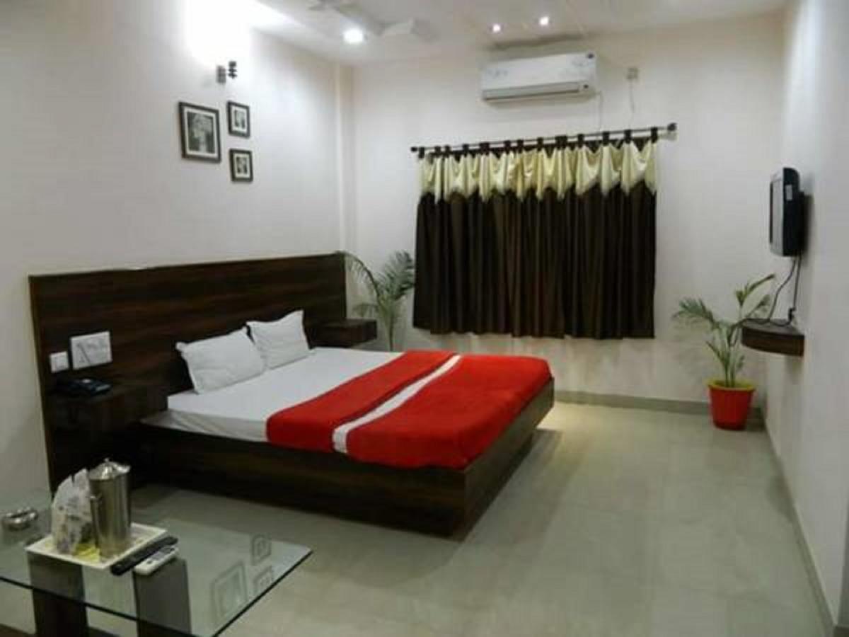 Hotel Alka Palace Durg Exterior foto